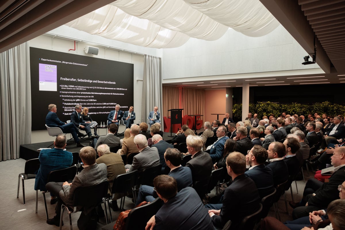 250401_ypog_symposium_tt_pplum_015