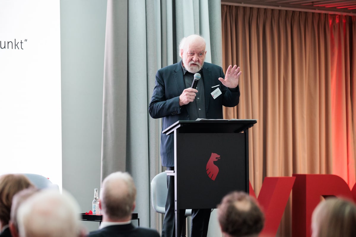 250401_ypog_symposium_tt_pplum_025
